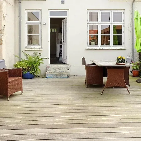 Alluring Holiday In With Terrace Сasa de vacaciones Rudkøbing